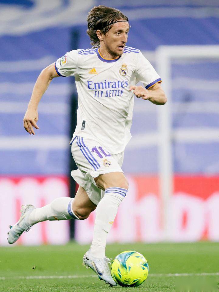 加拉：姆巴佩数据是超越了齐达内，但他距离齐祖