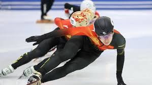 养伤近1年后复出？阿莫林：若马丁内斯进替补席，随时可登场