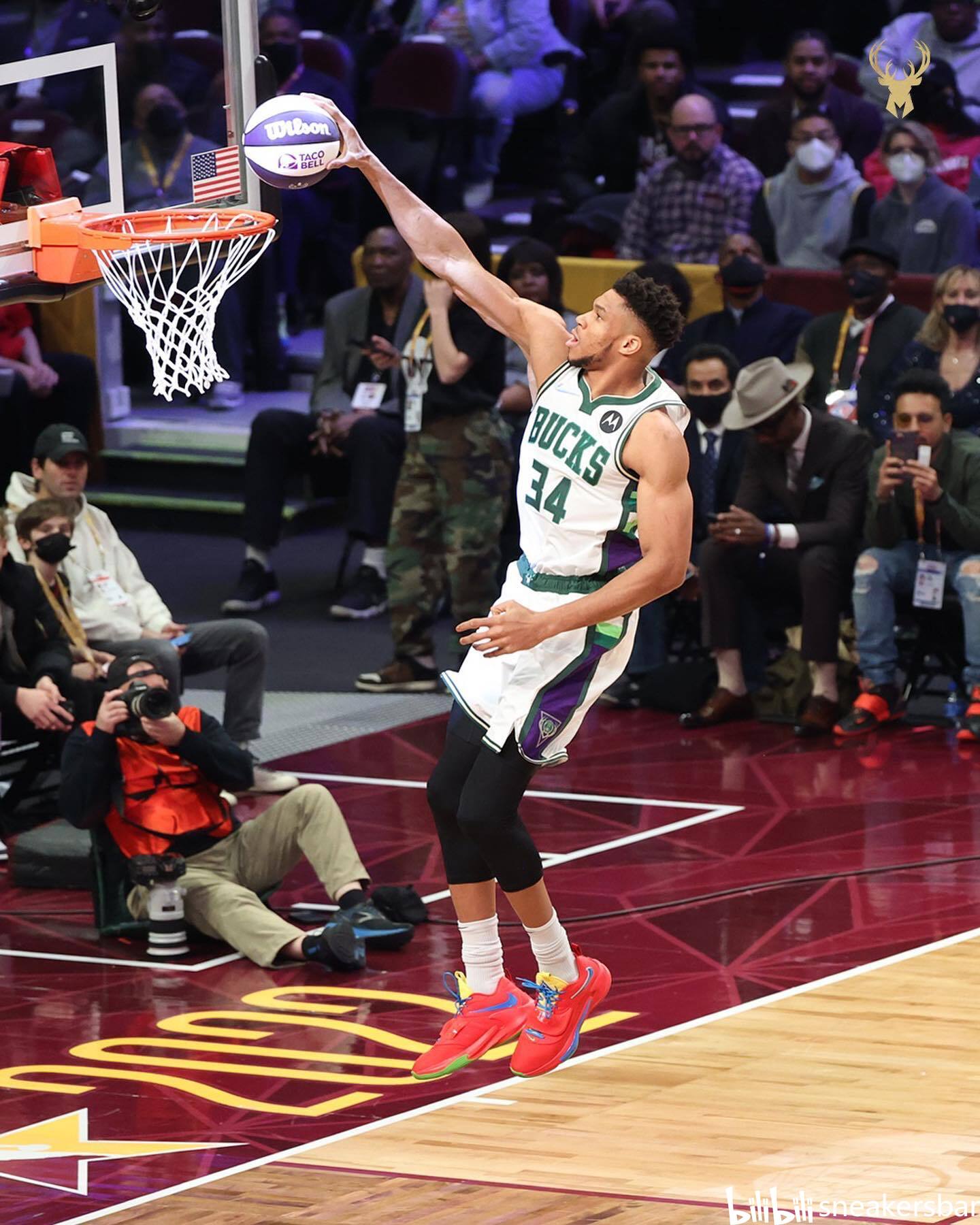 他不断提出 他不断提出